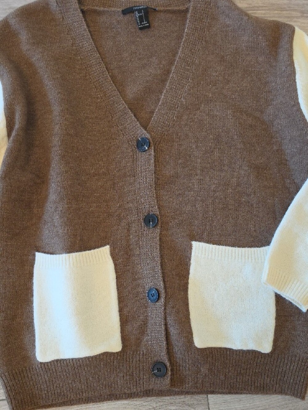 Colorblock Button Cardigan - Picture 2 of 5